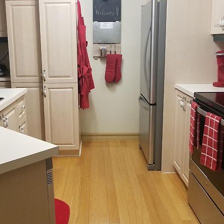 מונט טרמבלאנט 2 Bedroom Condo In Pedestrian Village By Amazing Property Rentals מראה חיצוני תמונה